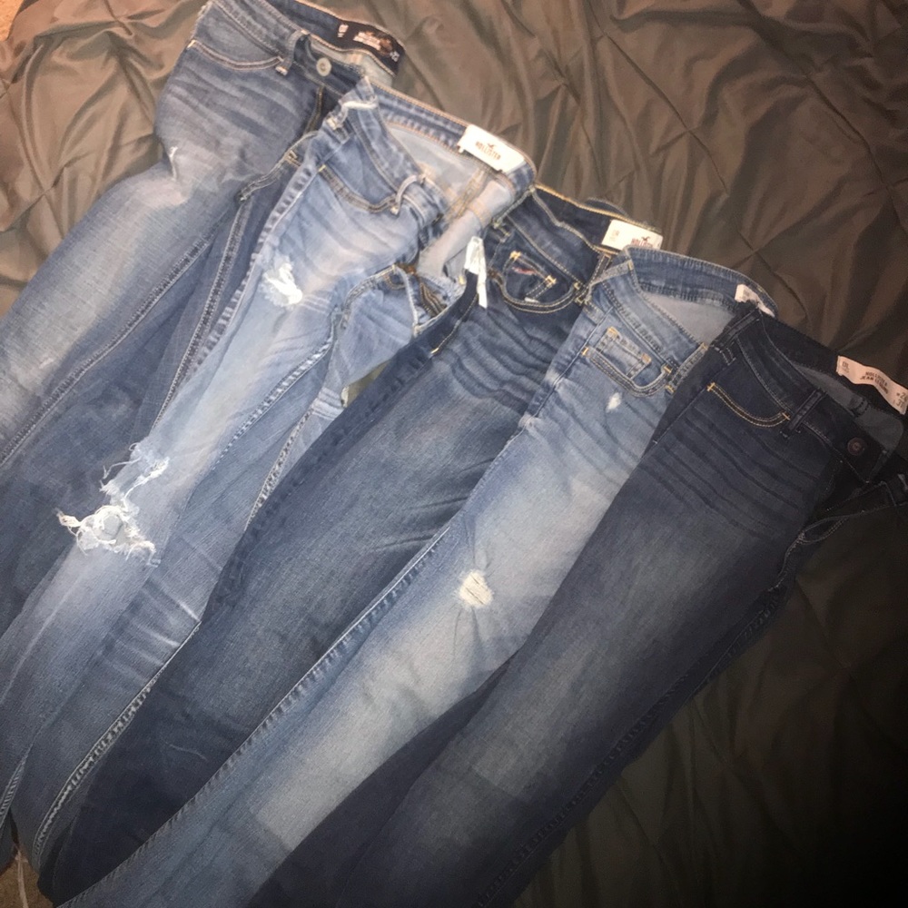 5 Pairs of Hollister Jeans/ Jeggings!
